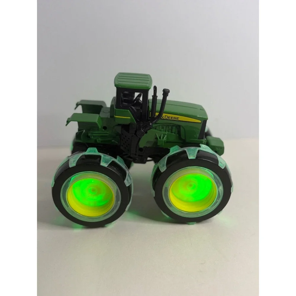 John Deere Monster Treads Lightning Wheels Tractor Toy Green Light Up Wheels